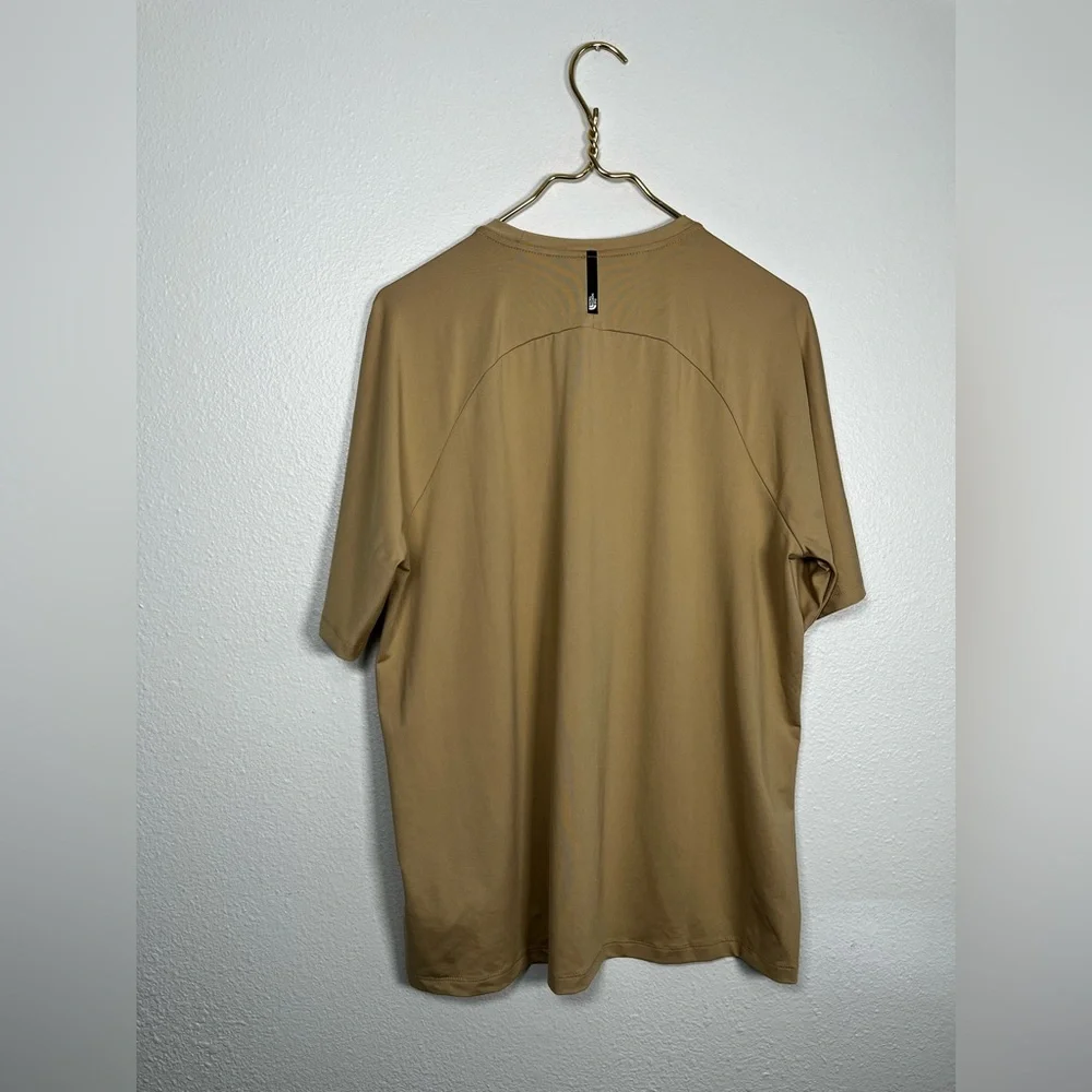 The North Face Men's Short Sleeve Tan Tee size medium new with tags